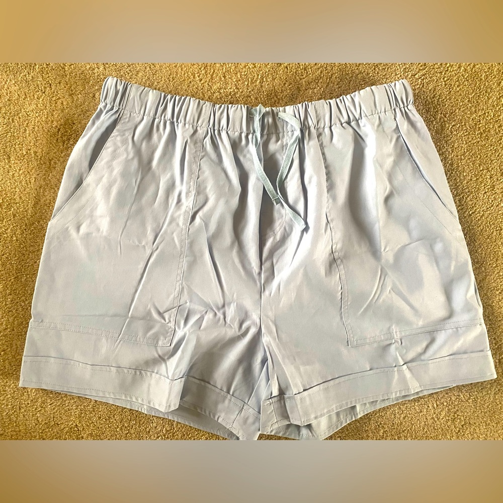NWOT grey shorts